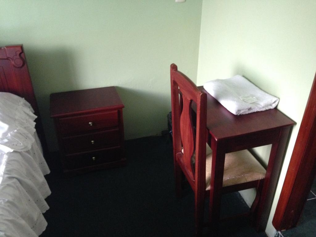 Hostal Los Lirios Loja Pokój zdjęcie