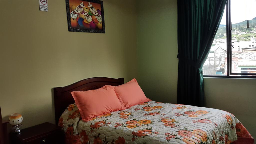 Hostal Los Lirios Loja Zewnętrze zdjęcie